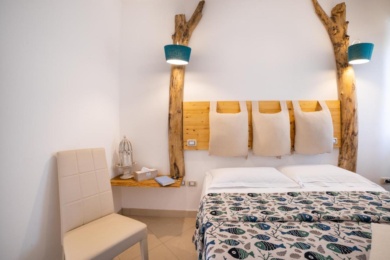 Love & Fama Hotel Sabaudia Extérieur photo