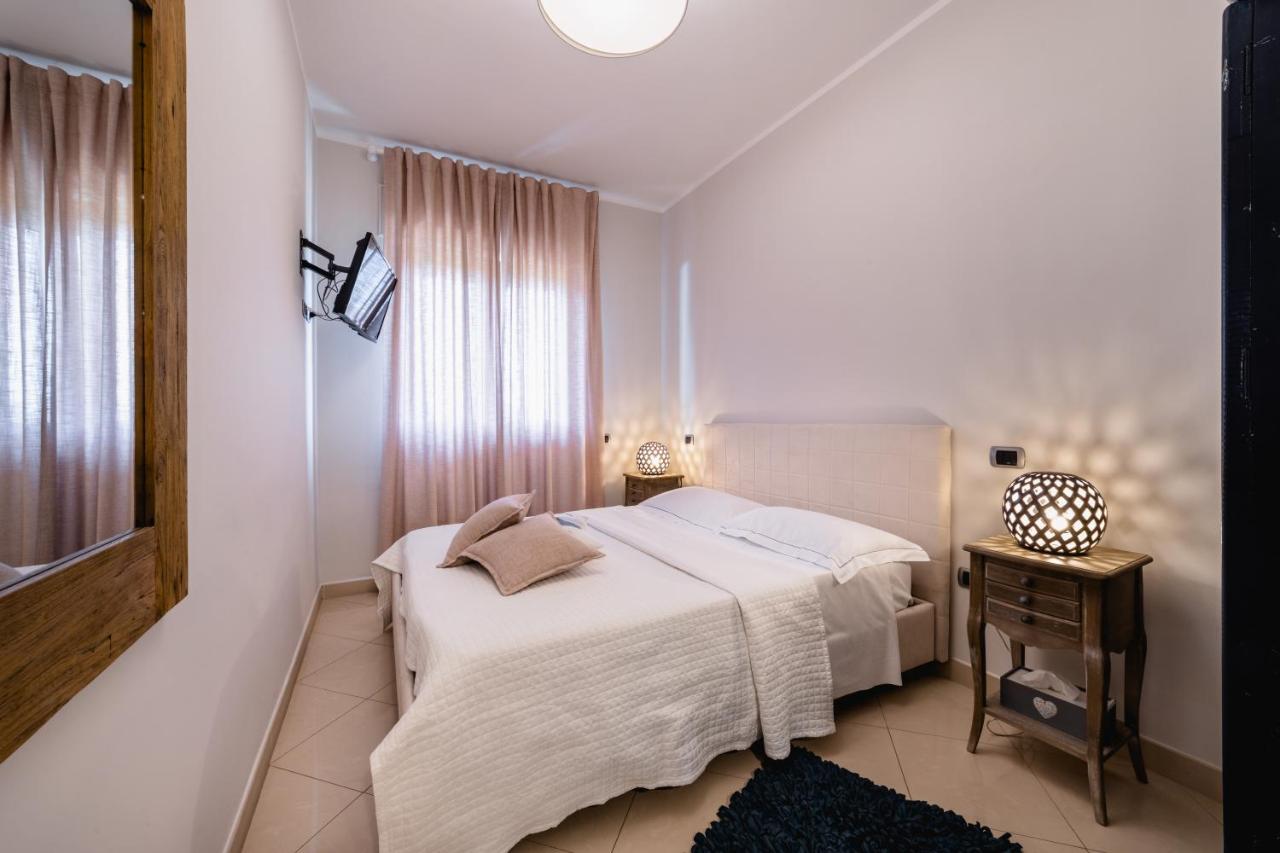 Love & Fama Hotel Sabaudia Extérieur photo