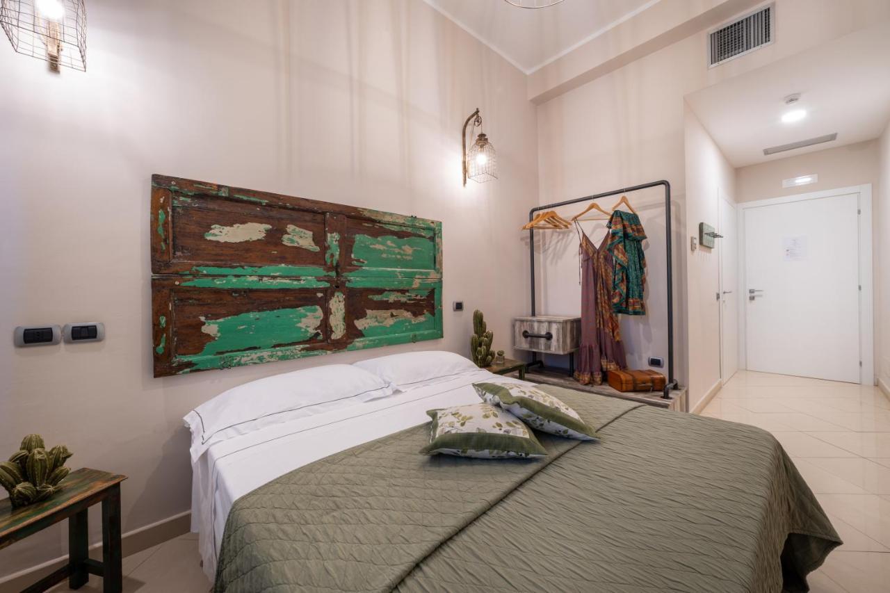 Love & Fama Hotel Sabaudia Extérieur photo