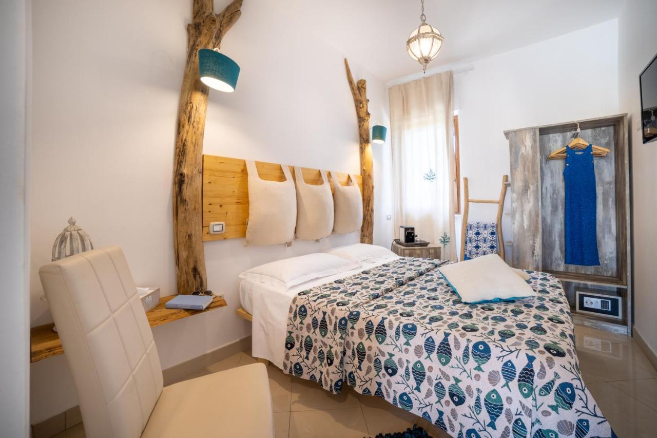 Love & Fama Hotel Sabaudia Extérieur photo
