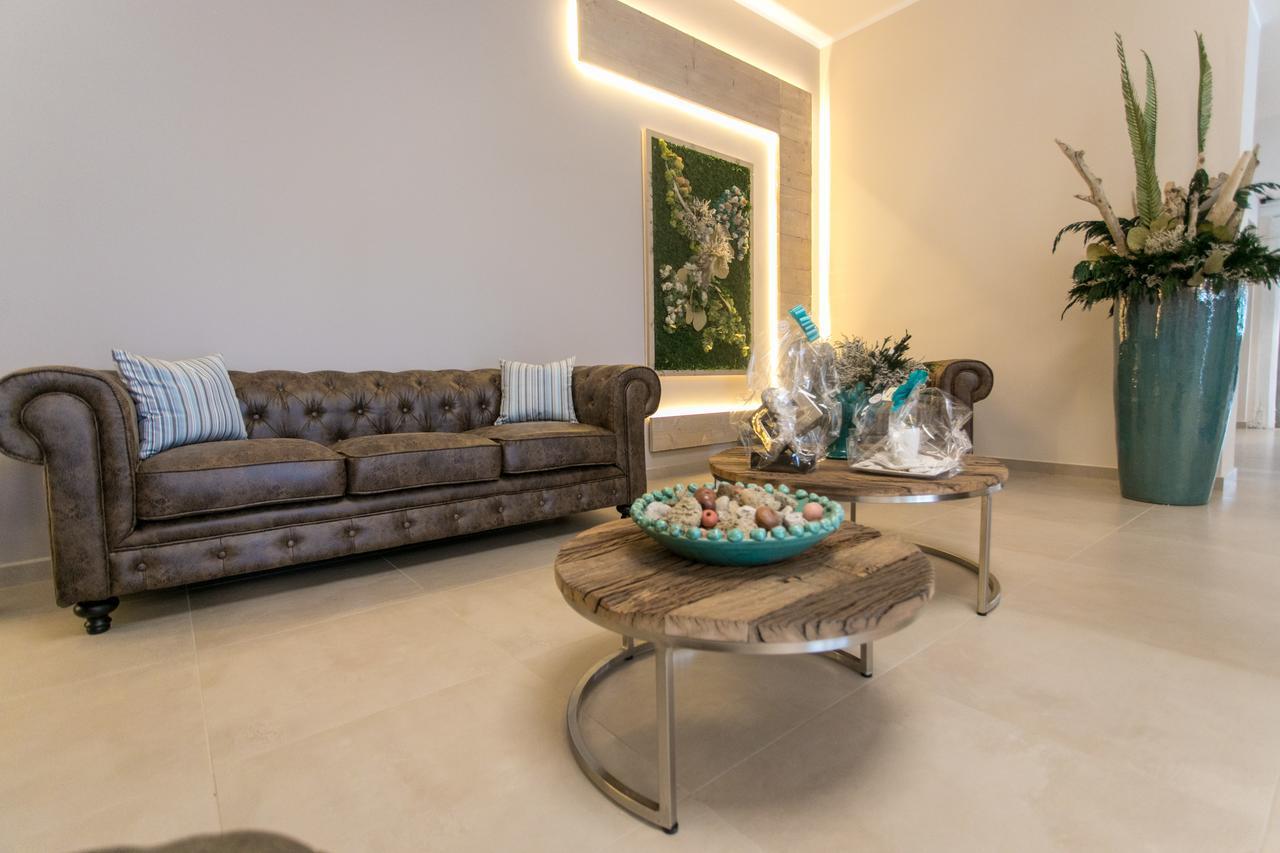 Love & Fama Hotel Sabaudia Extérieur photo